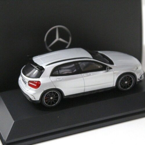 1:43 Spark Mercedes GLA 45 AMG 4Matic silver DEALER VERSION
