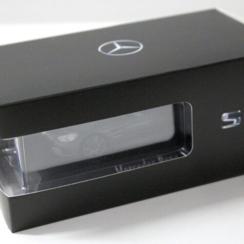 1:43 Spark Minimax Mercedes SL R231 Mopf gray DEALER VERSION - Image 3