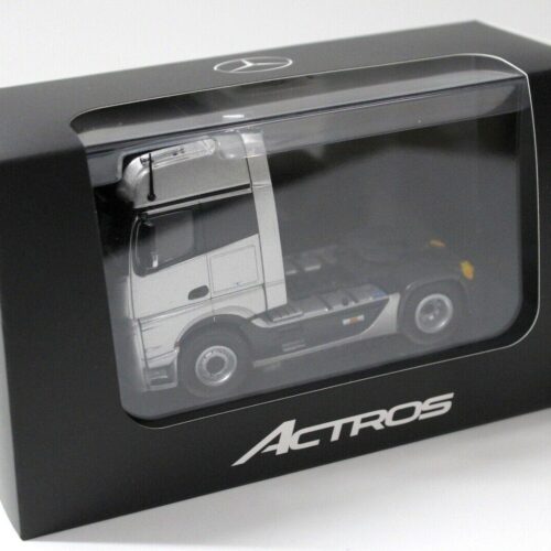 1:50 NZG Mercedes Actros GigaSpace SZM silver DEALER VERSION