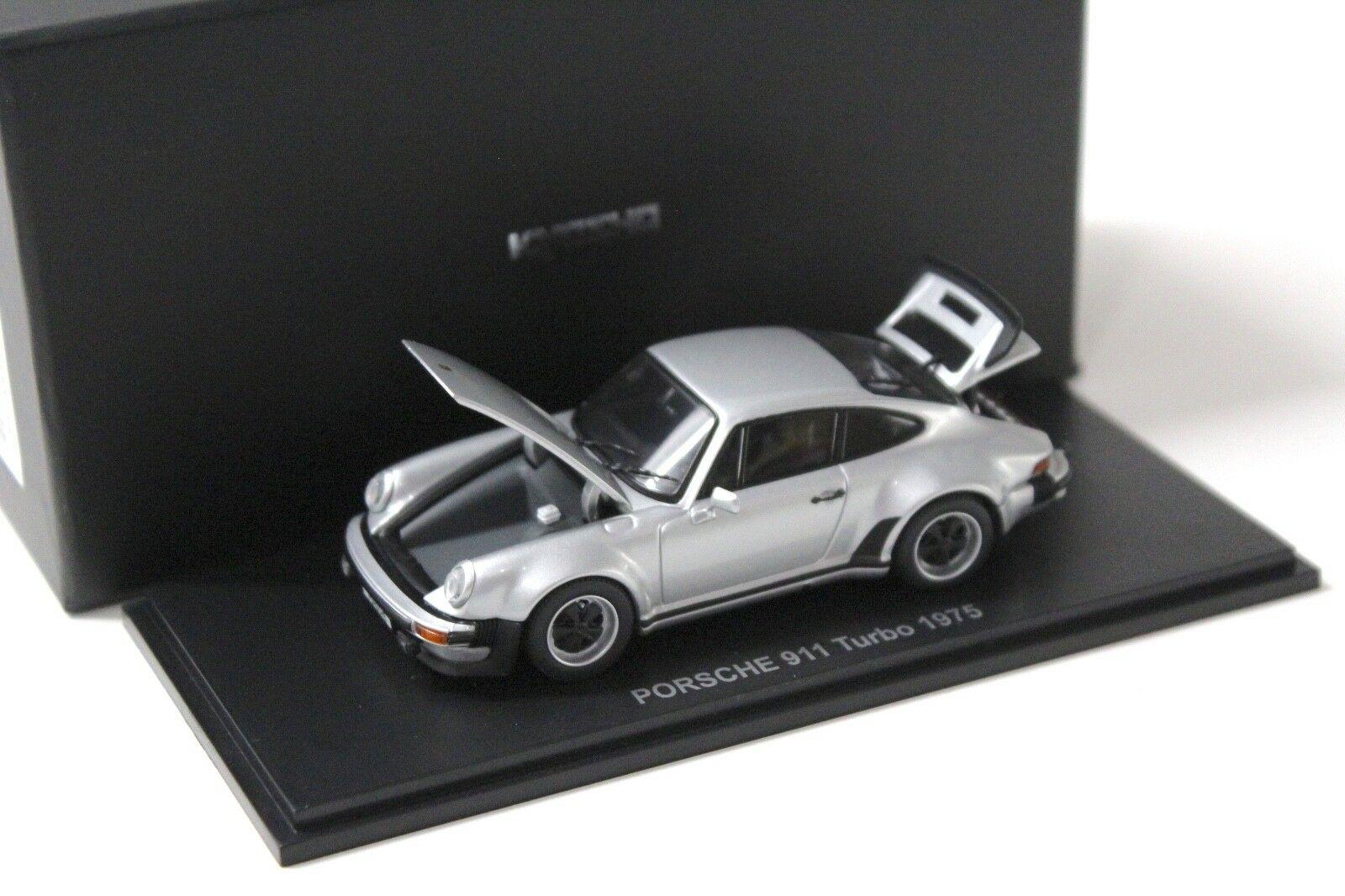 1:43 Kyosho Porsche 911 930 Turbo 1975 silver