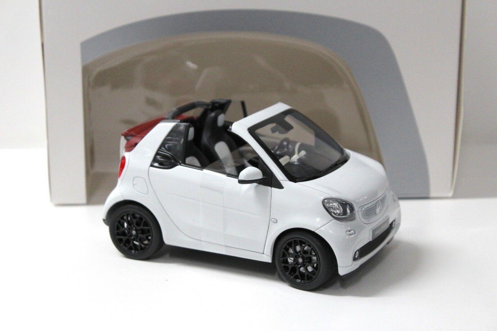 1:18 Norev Smart Fortwo Cabrio white DEALER VERSION