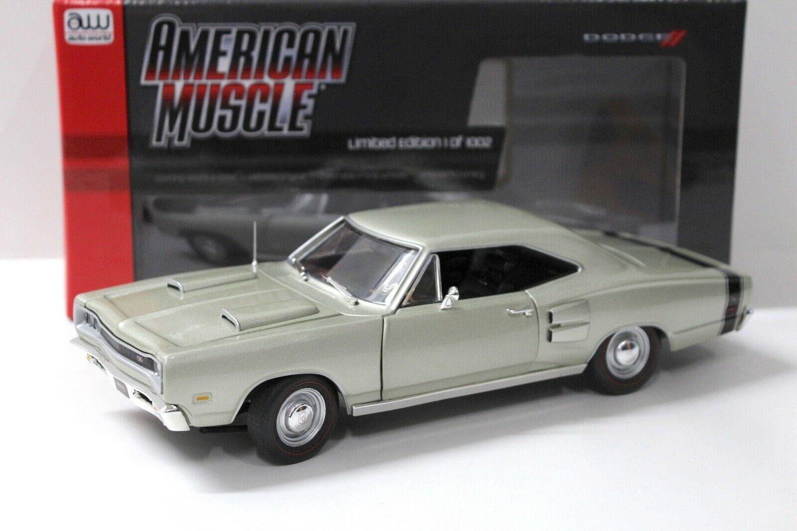 1:18 Auto World Dodge Coronet R/T Coupe 1969 light green