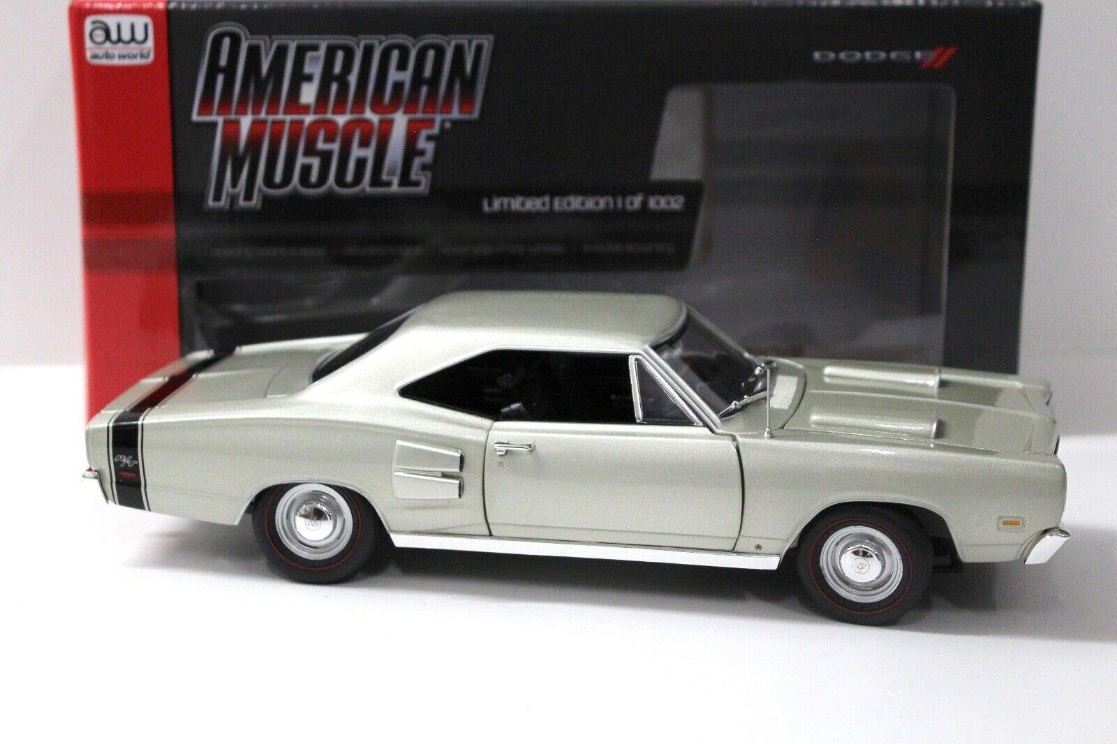 1:18 Auto World Dodge Coronet R/T Coupe 1969 light green
