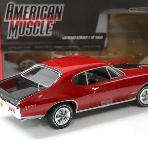 1:18 Auto World Pontiac GTO Royal Bobcat GTO 1968 red