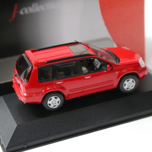 1:43 J-Collection Nissan X-Trail red