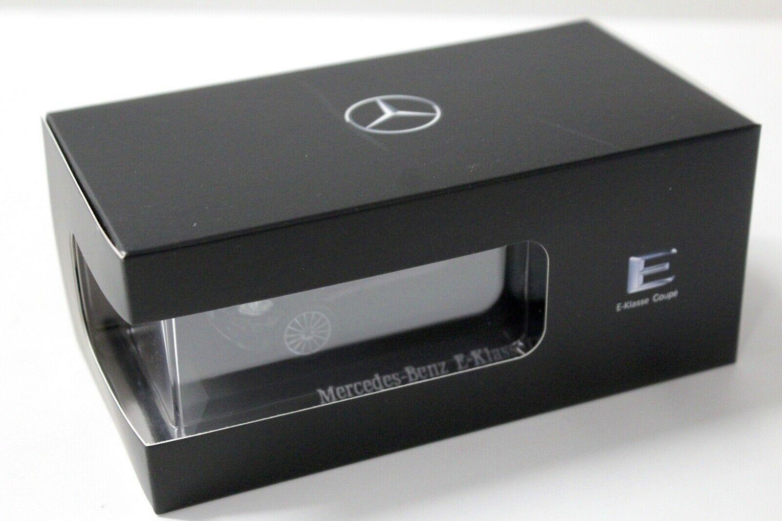 1:43 iScale Mercedes E-Klasse Coupe black DEALER VERSION
