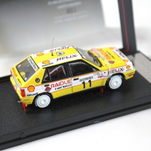 1:43 Vitesse Lancia Delta HF Integrale 16V Cerrato #11 yellow