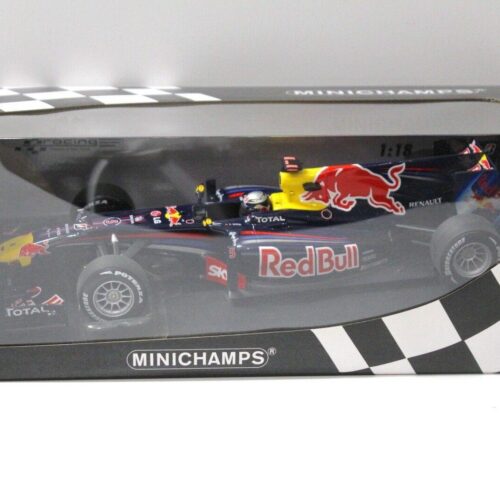 1:18 Minichamps Red Bull Racing RB6 F1 Vettel Brazil GP 2010