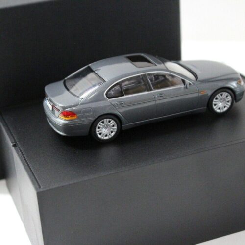 1:43 Minichamps BMW 7er E65 Limousine grey DEALER VERSION