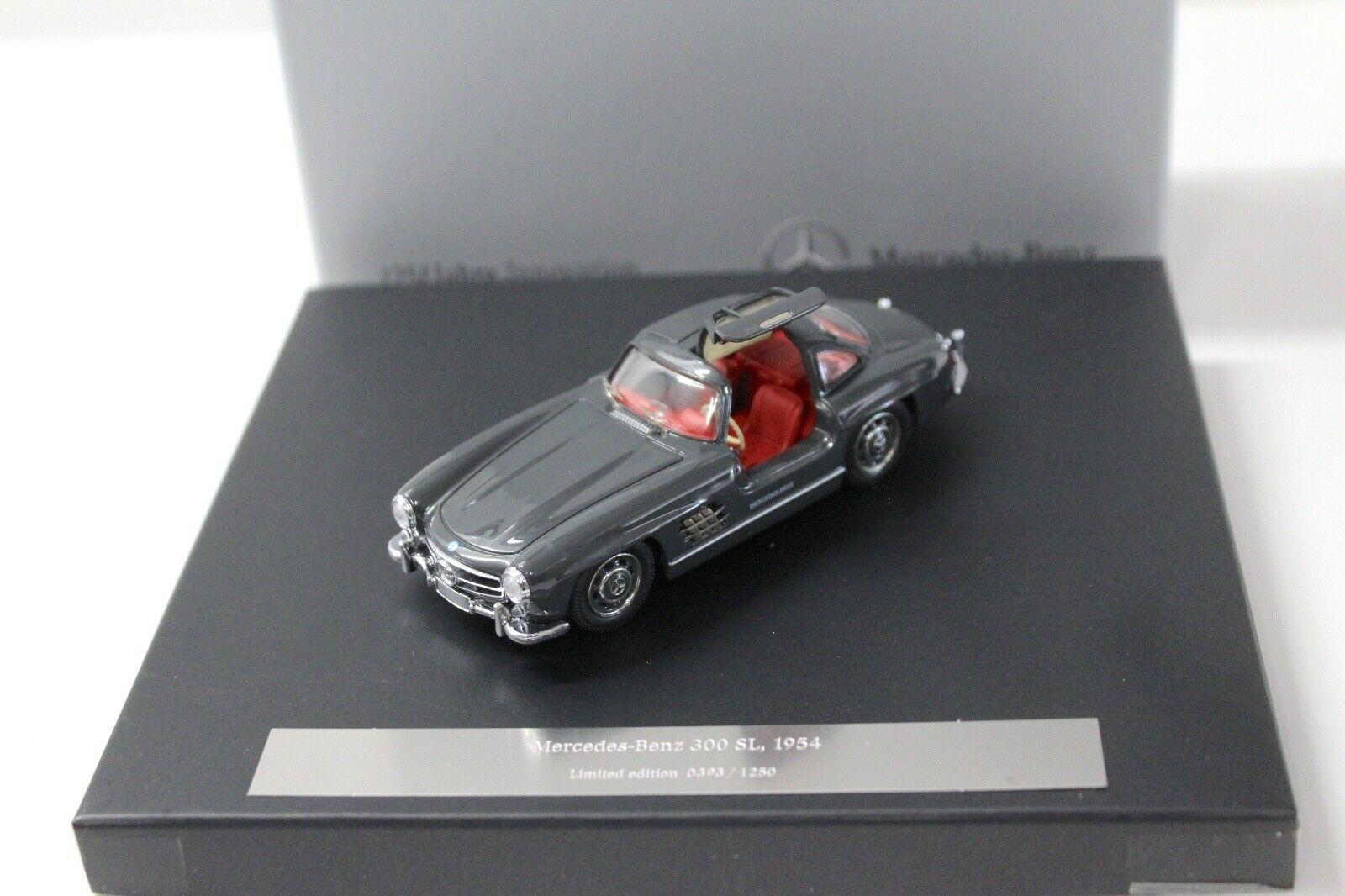 1:43 Schuco Mercedes 300SL Gullwing grey DEALER VERSION