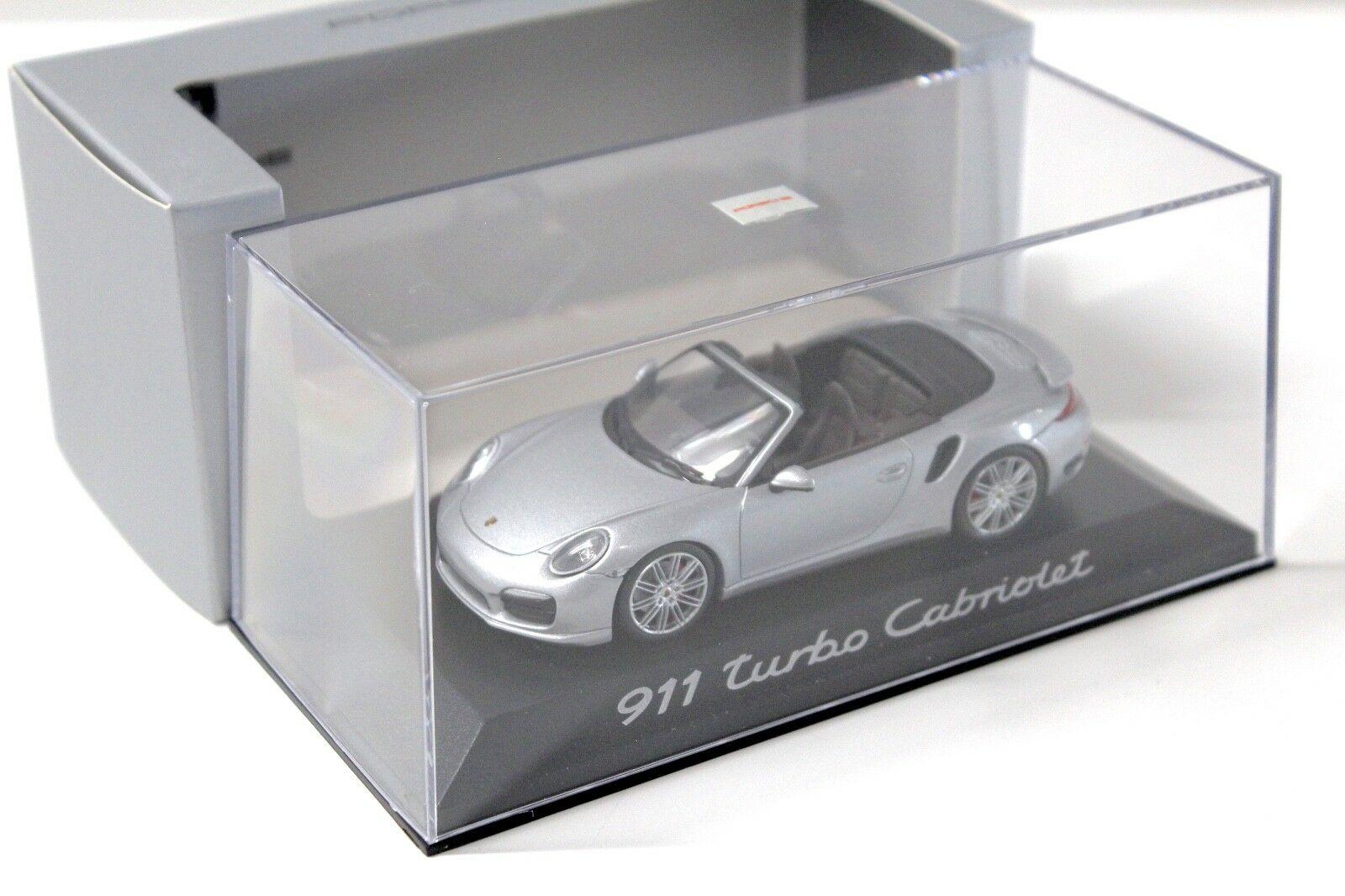 1:43 Minichamps Porsche 911 (991) Turbo Cabriolet silver DEALER VERSION