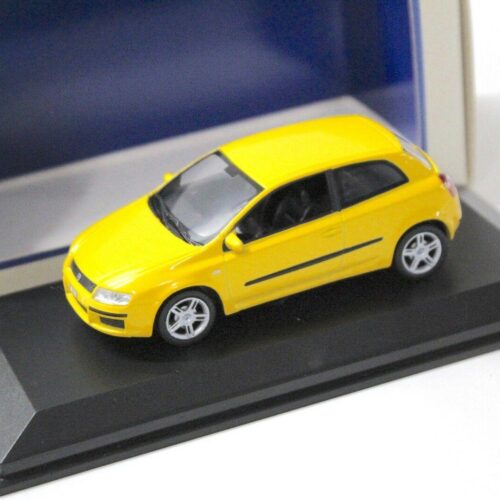 1:43 Norev Fiat Stilo yellow