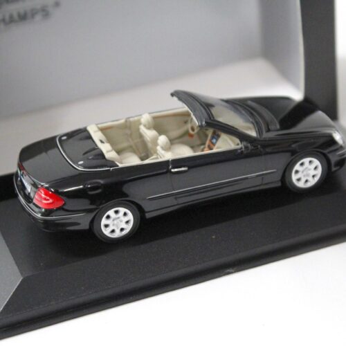 1:43 Minichamps Mercedes CLK Convertible 2003 black
