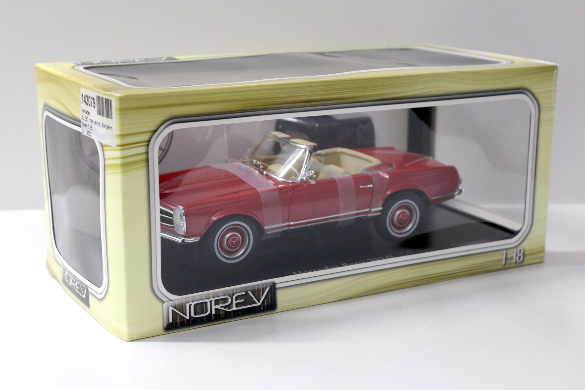 1:18 Norev Mercedes 280SL Cabrio Pagode pearl red metallic
