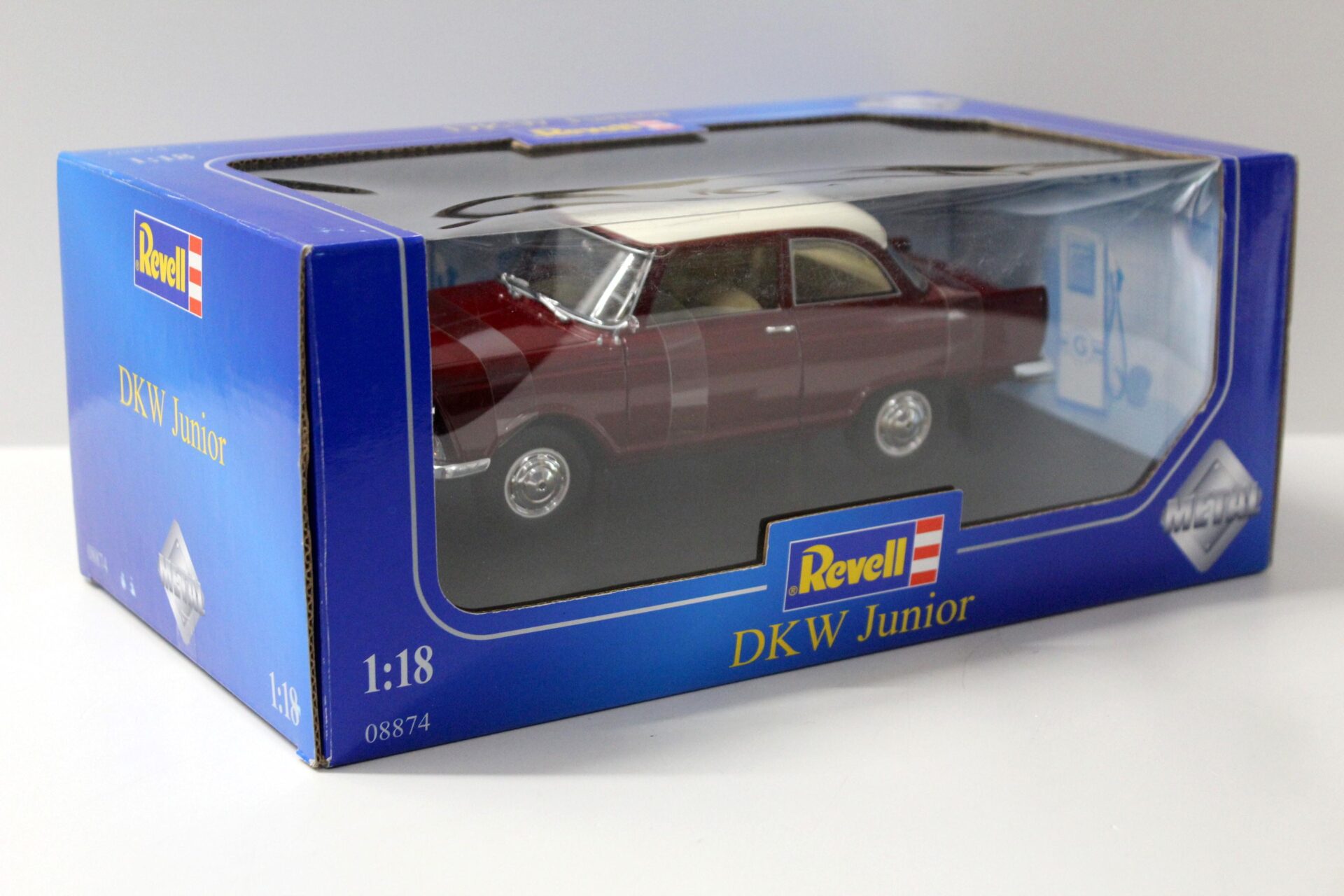 1:18 Revell DKW Junior dark red/ white roof