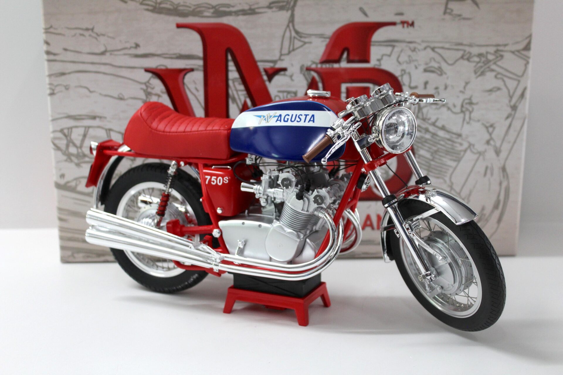 1:6 VMB MV Agusta 750S 1972 blue/ red Premium Bike Motorrad
