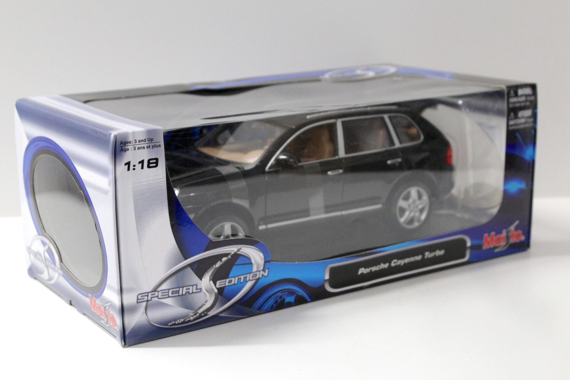 1:18 Maisto Porsche Cayenne Turbo 1.Generation black