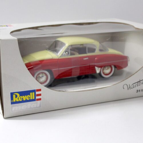 1:18 Revell Wartburg 311 Coupe red/ beige