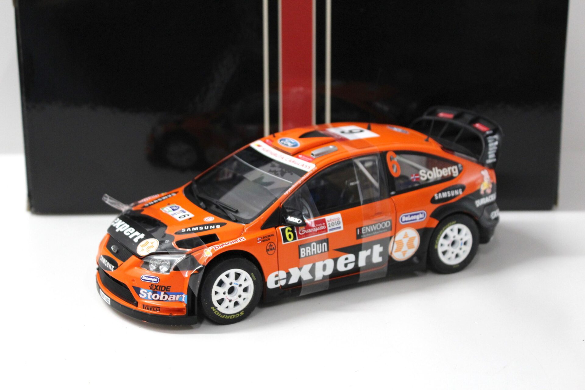 ID 43444 orig.jpg 1:18 SunStar Ford Focus RS WRC08 Rally Mexico 2010 #6 Solberg/Minor