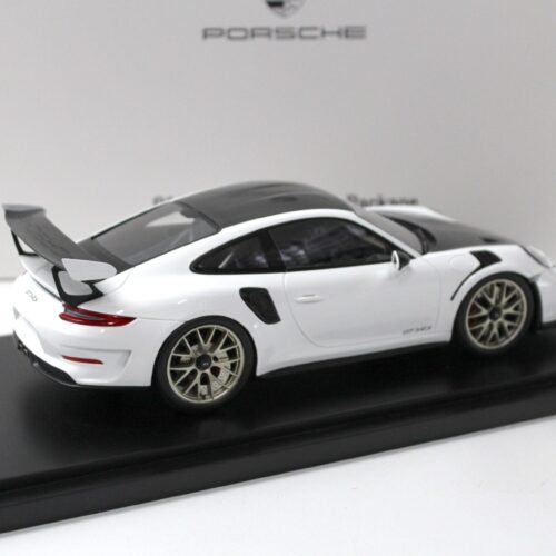 1:18 Spark Porsche 911 (991) GT3 RS Weissach Package white DEALER