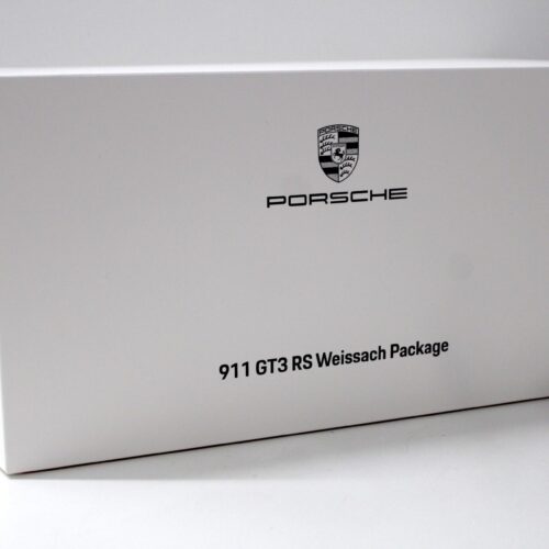 1:18 Spark Porsche 911 (991) GT3 RS Weissach Package white DEALER