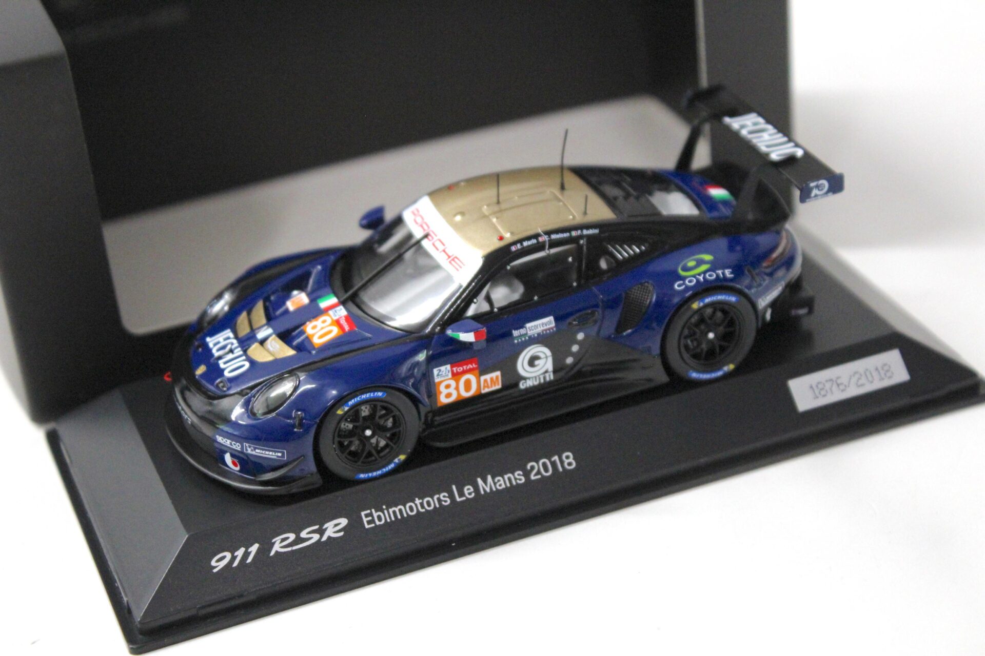 1:43 Spark Porsche 911 RSR #80 Ebimotors Le Mans 2018 DEALER VERSION
