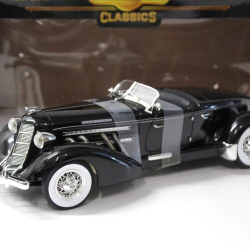 1:18 ERTL 1935 Auburn 851 Speedster black