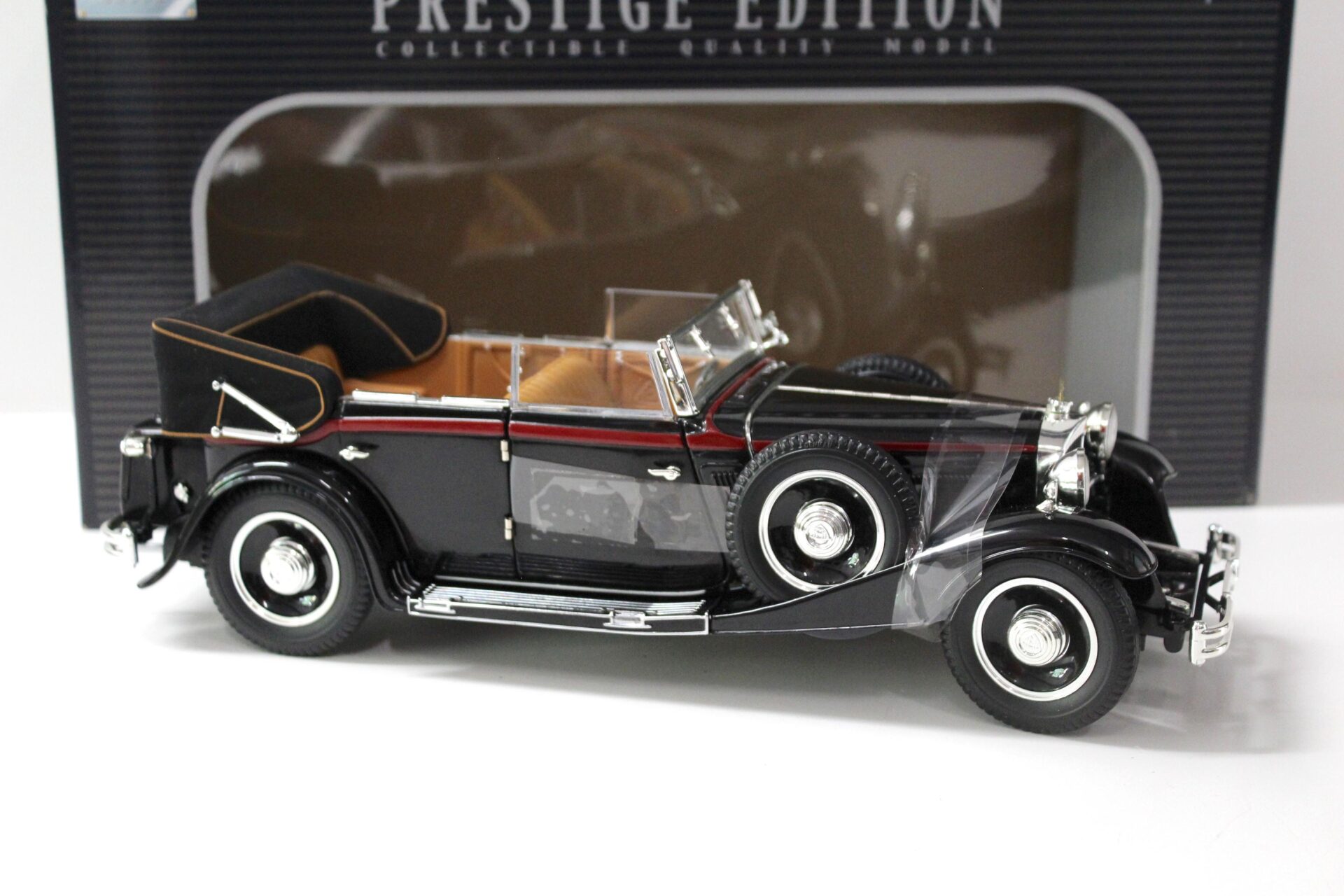 1:18 Anson 1932 Maybach DS8 Zeppelin Convertible black