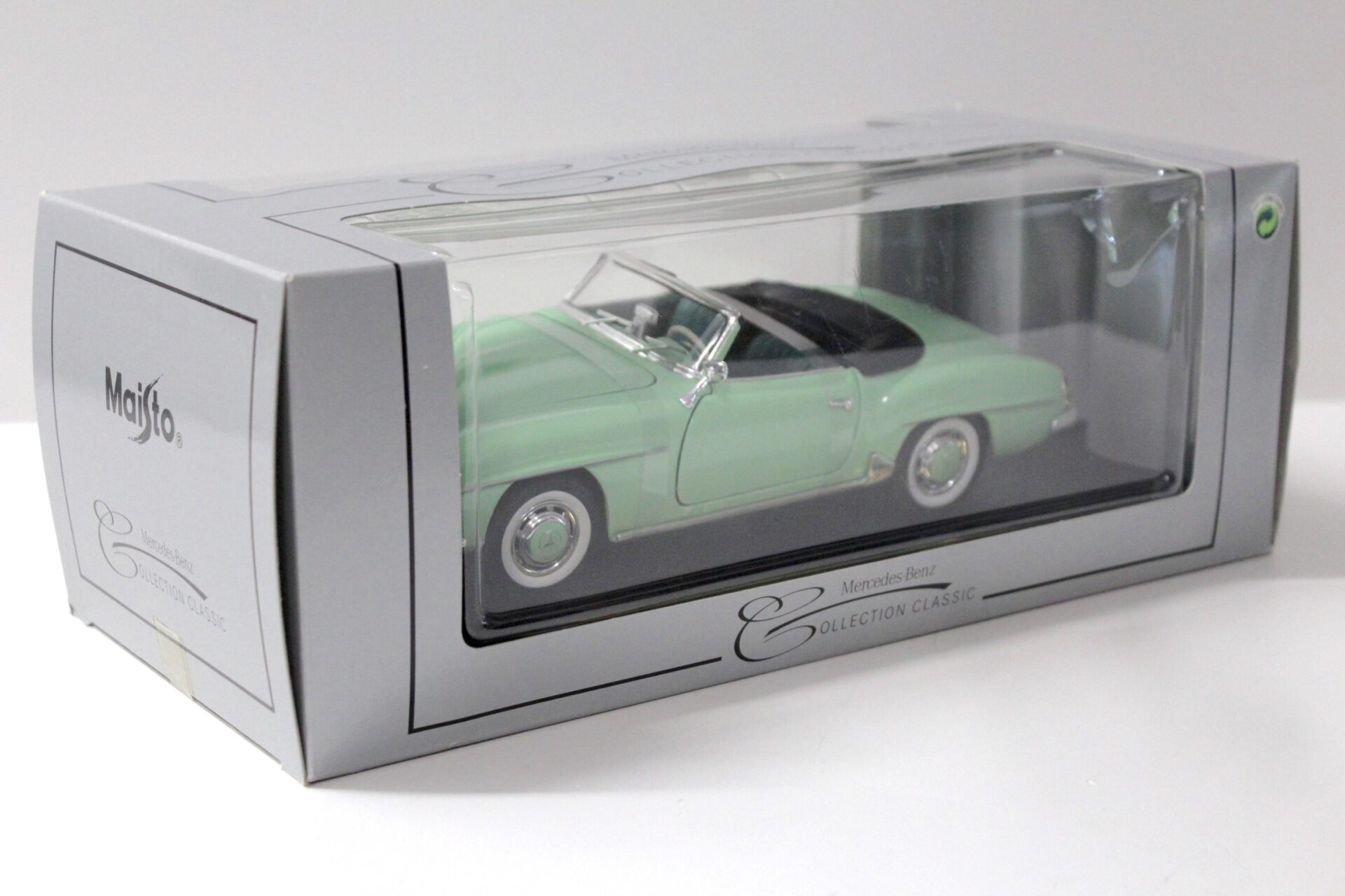 1:18 Maisto Mercedes 190SL Cabriolet 1955 green DEALER
