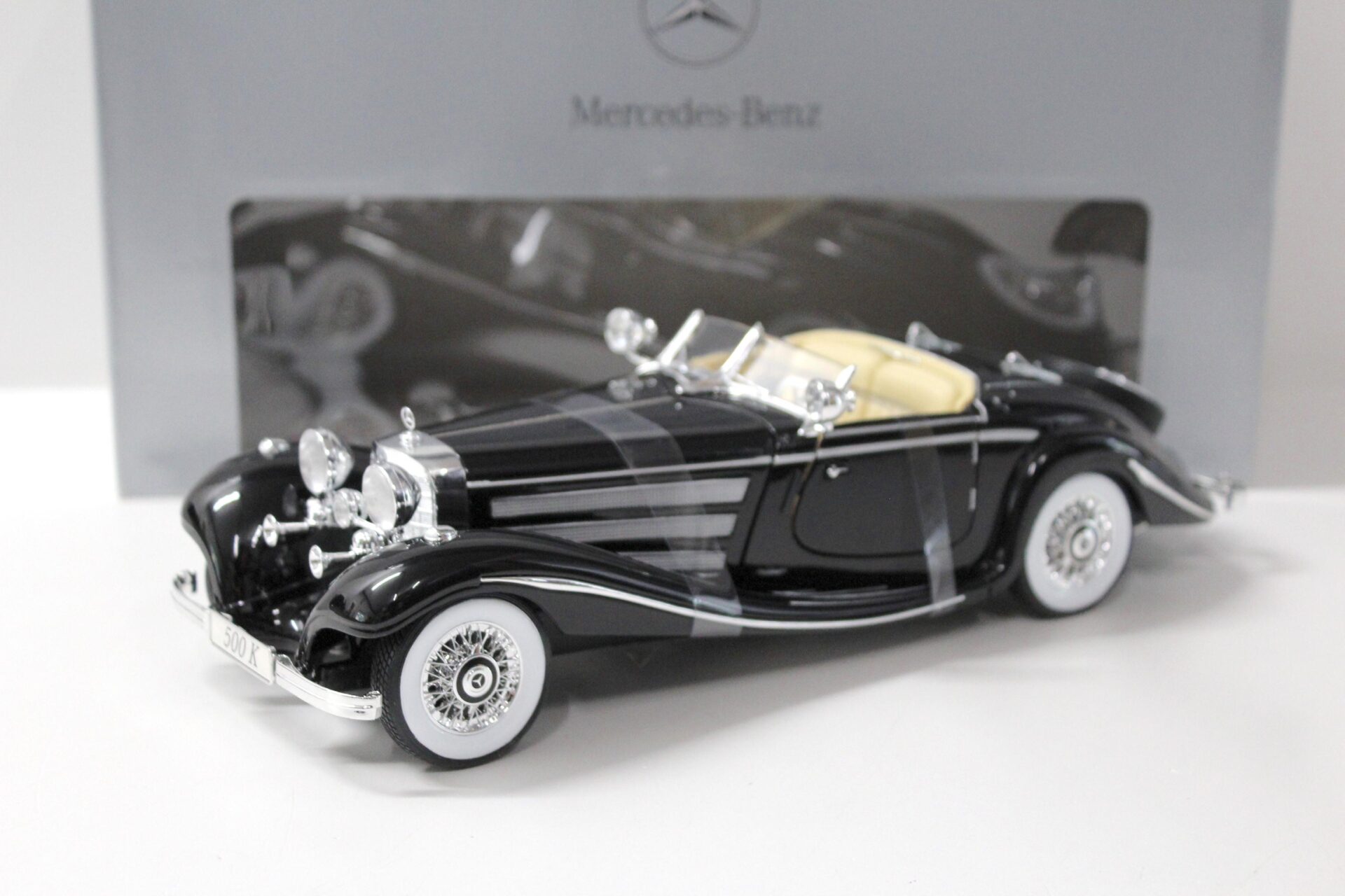 1:18 Maisto Mercedes 500K Typ Spezialroadster 1936 black DEALER