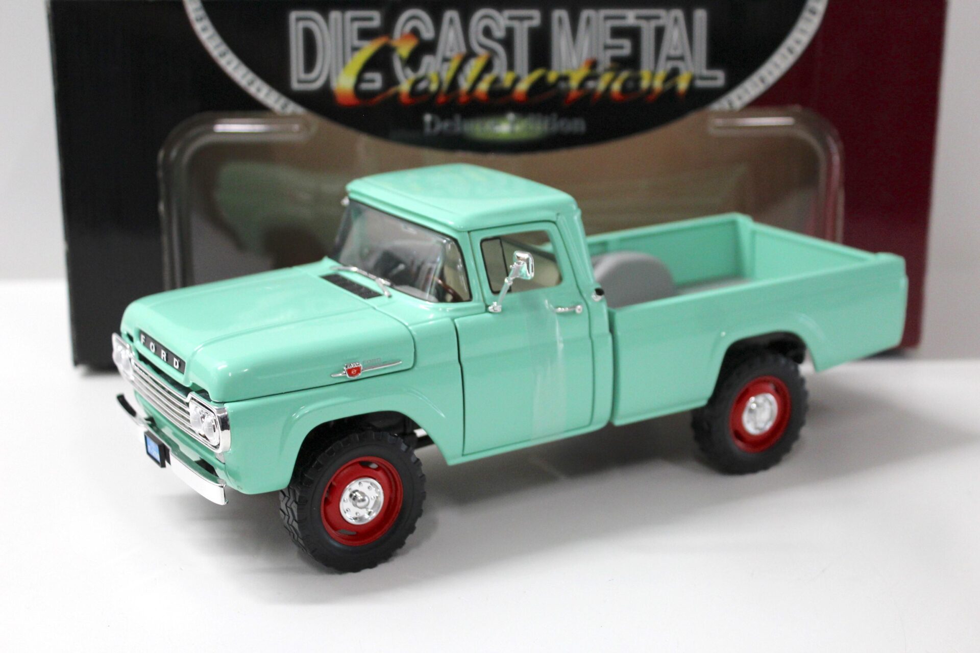 1:18 Road Signature Ford F-250 Pick Up 1959 green