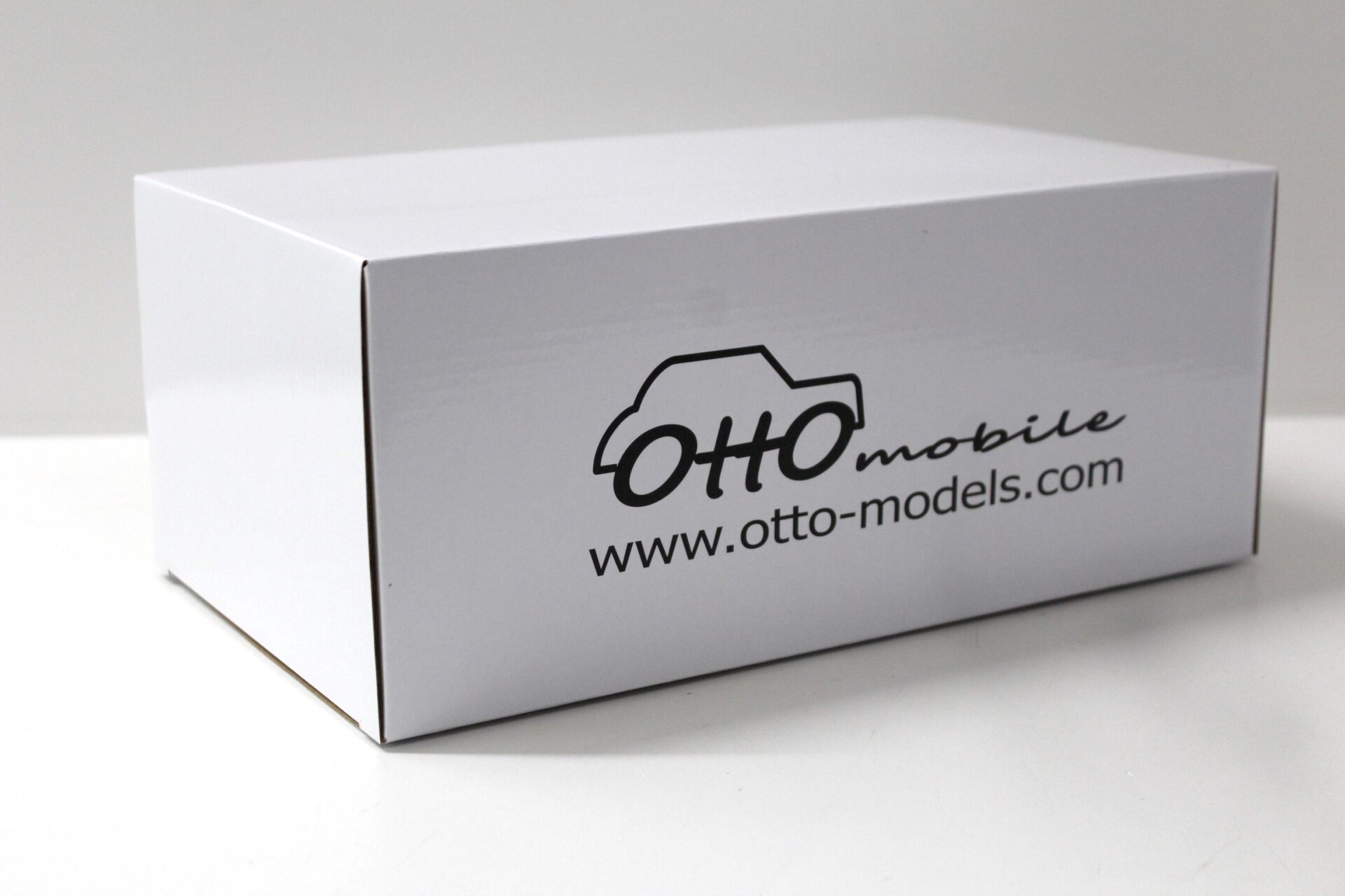 1:18 OTTO mobile OT826 Ford Escort MK4 RS Turbo 1990 red