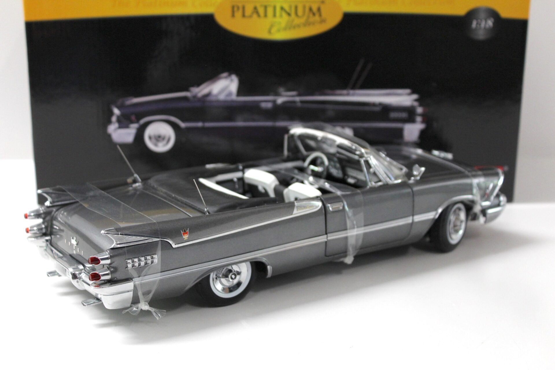 1:18 Sun Star 1959 Dodge Custom Royal Lancer Open Convertible Pewter Poly grey