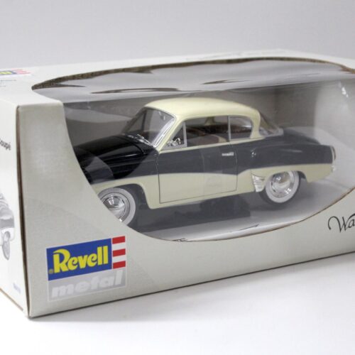 1:18 Revell Wartburg 311 Coupe black/ beige