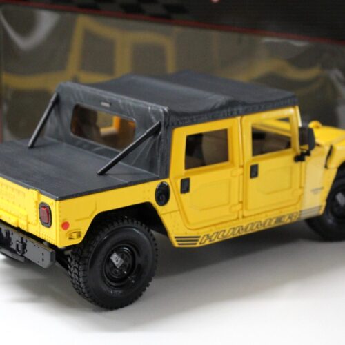 1:18 Maisto Hummer Humvee Soft Top yellow
