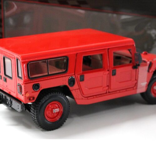 1:18 Maisto Hummer Humvee Station Wagon red