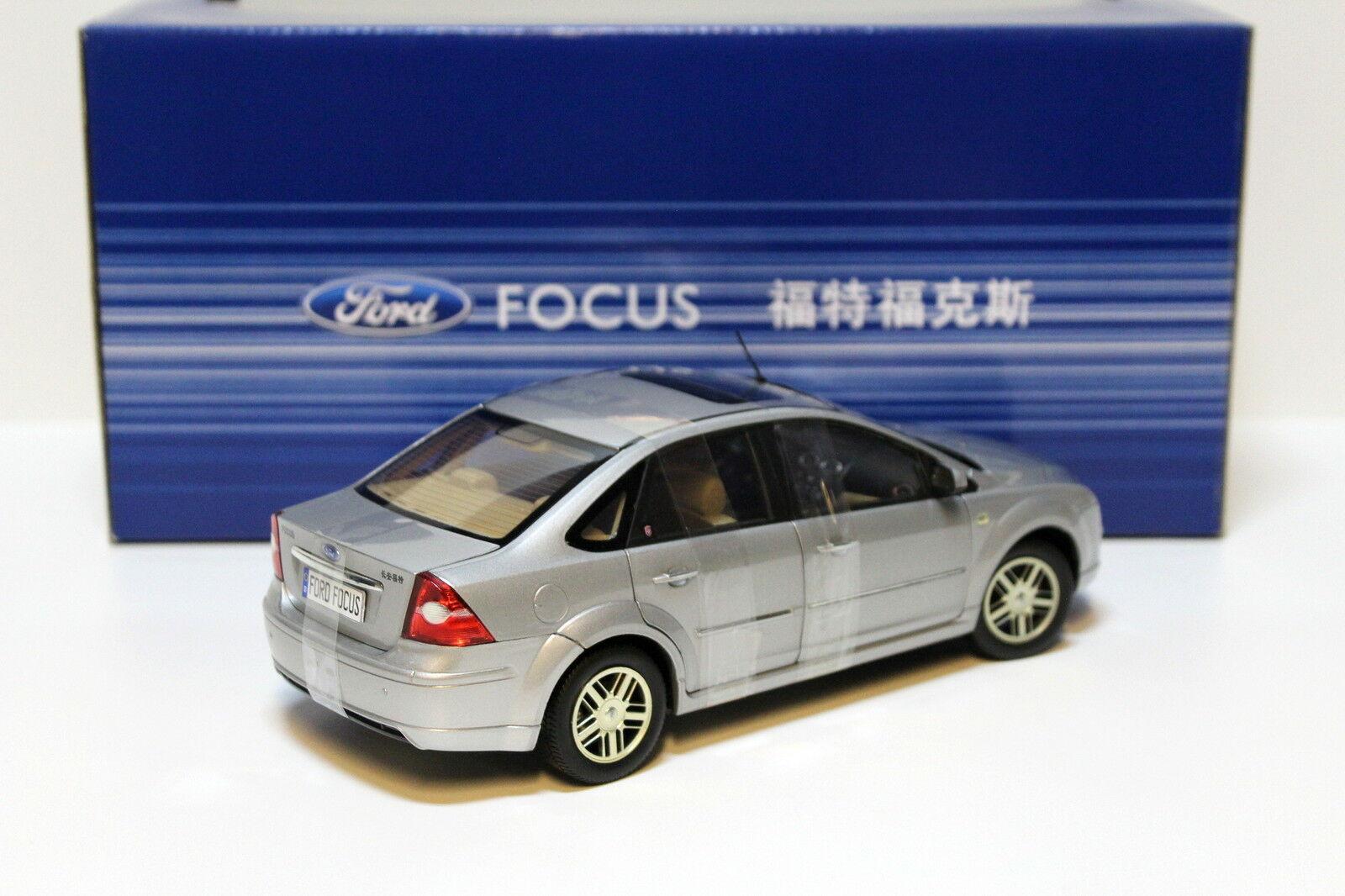1:18 CHANGAN Ford Focus Sedan 2005 silver DEALER VERSION