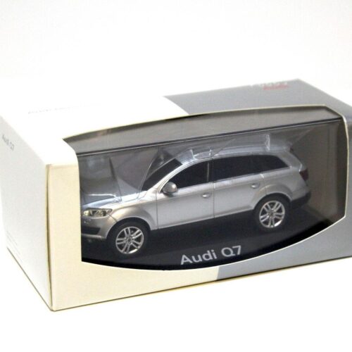 1:43 Schuco Audi Q7 silver DEALER VERSION