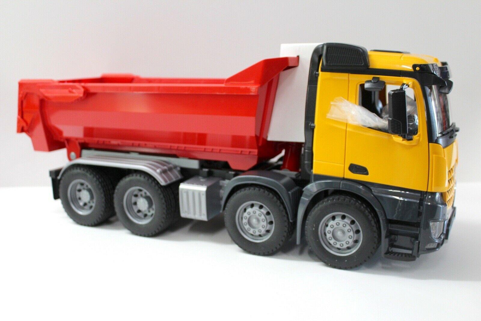 1:16 Bruder Mercedes Arocs LKW Halfpipe Kipper + Figur