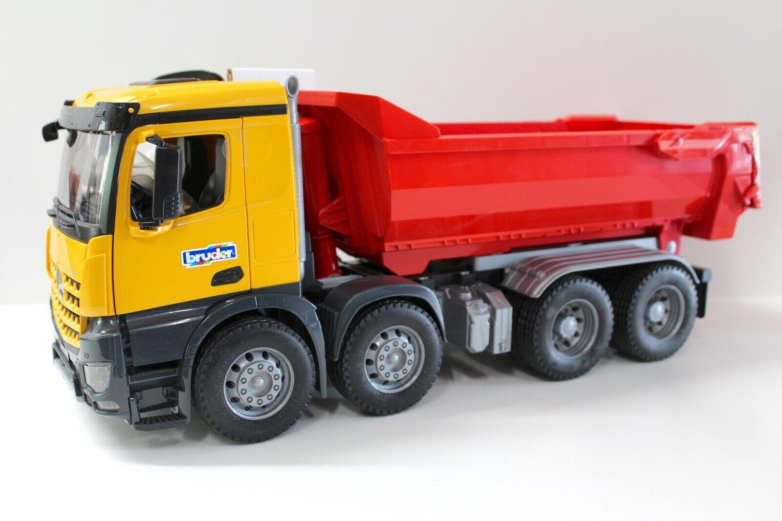 ID 44966 orig.jpg 1:16 Bruder Mercedes Arocs LKW Halfpipe Kipper + Figur