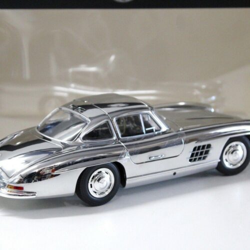 1:18 Minichamps Mercedes 300SL (W198) CHROM EDITION DEALER VERSION