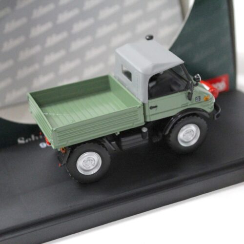 1:43 Schuco Mercedes Unimog 406 green / gray Top - Image 2