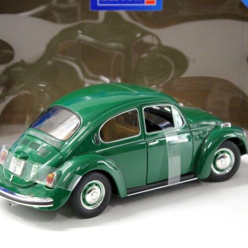 1:18 Revell VW Käfer 1302 S dark green