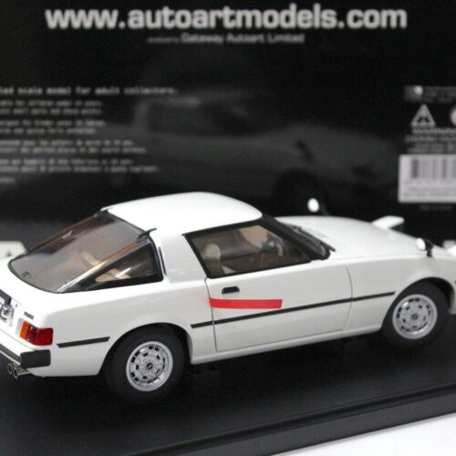 1:18 AUTOart Mazda Savanna RX-7 (SA) white
