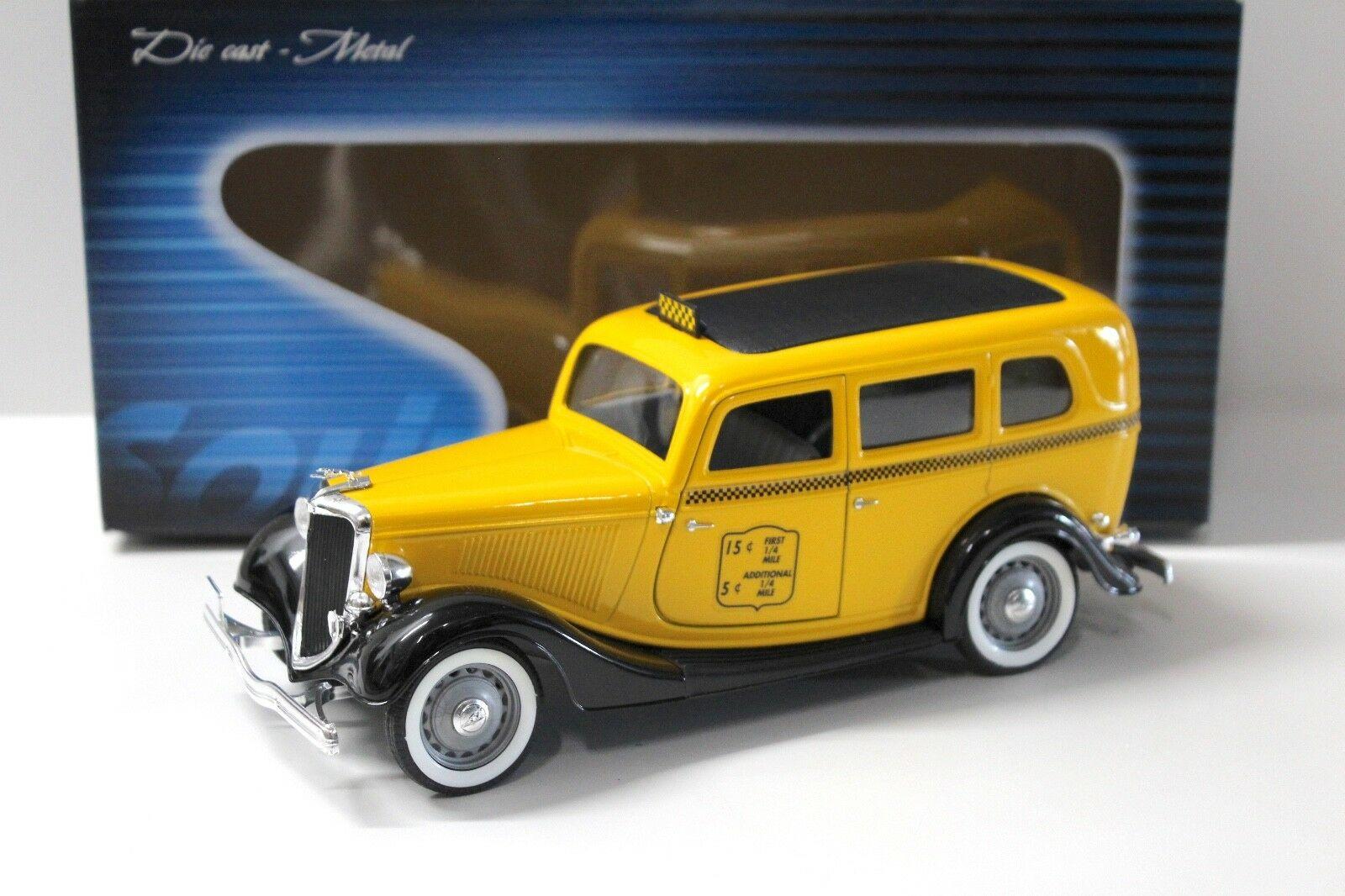 1:18 Solido Ford V8 Van "TAXI USA" yellow