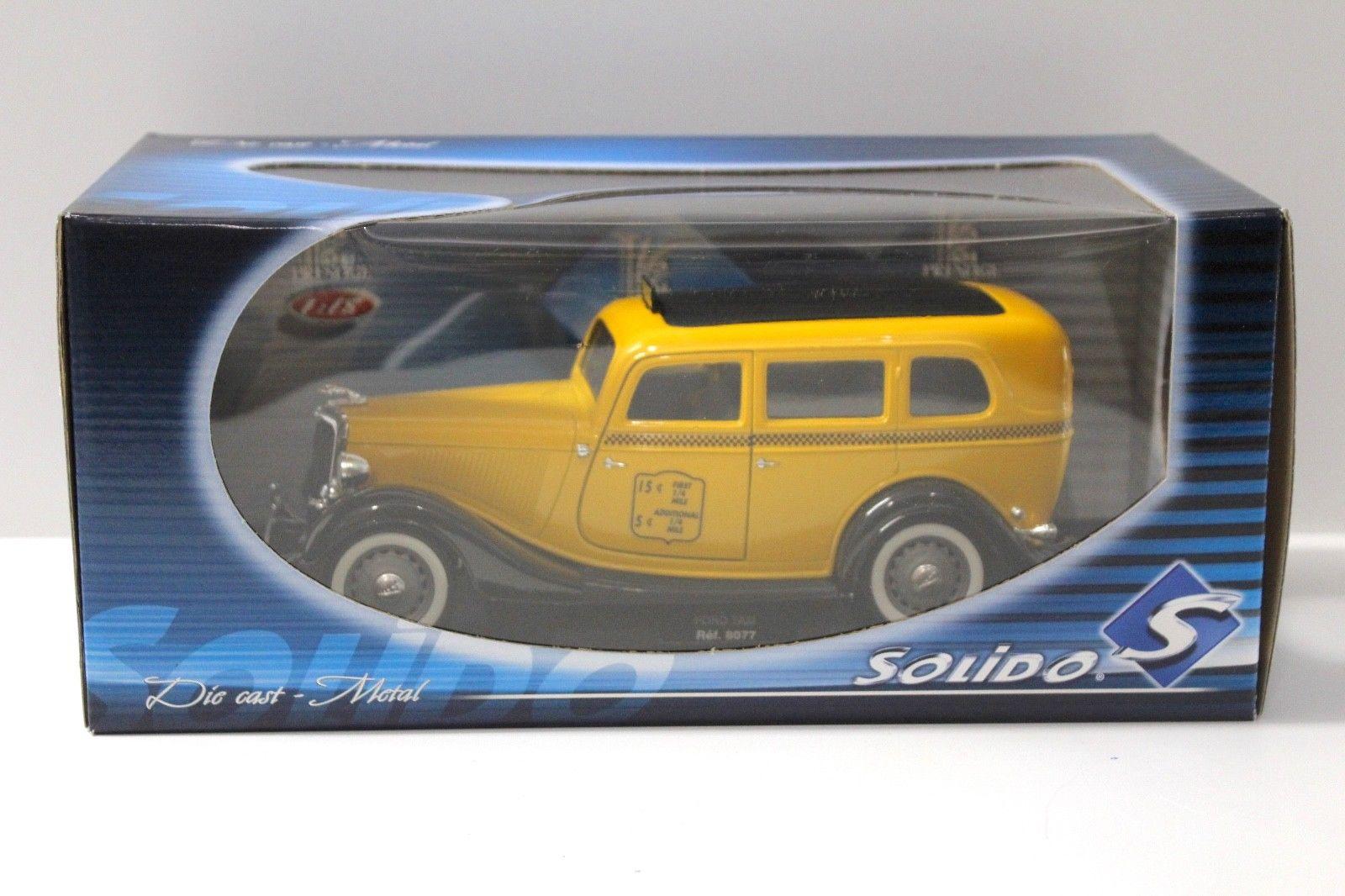 1:18 Solido Ford V8 Van "TAXI USA" yellow