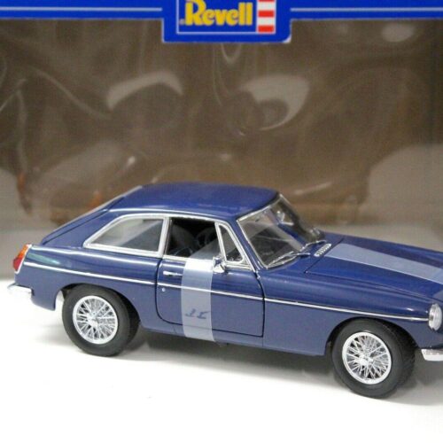1:18 Revell MGB GT Coupe blue