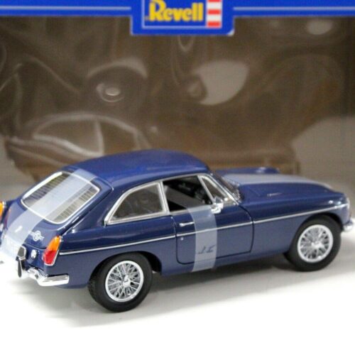 1:18 Revell MGB GT Coupe blue