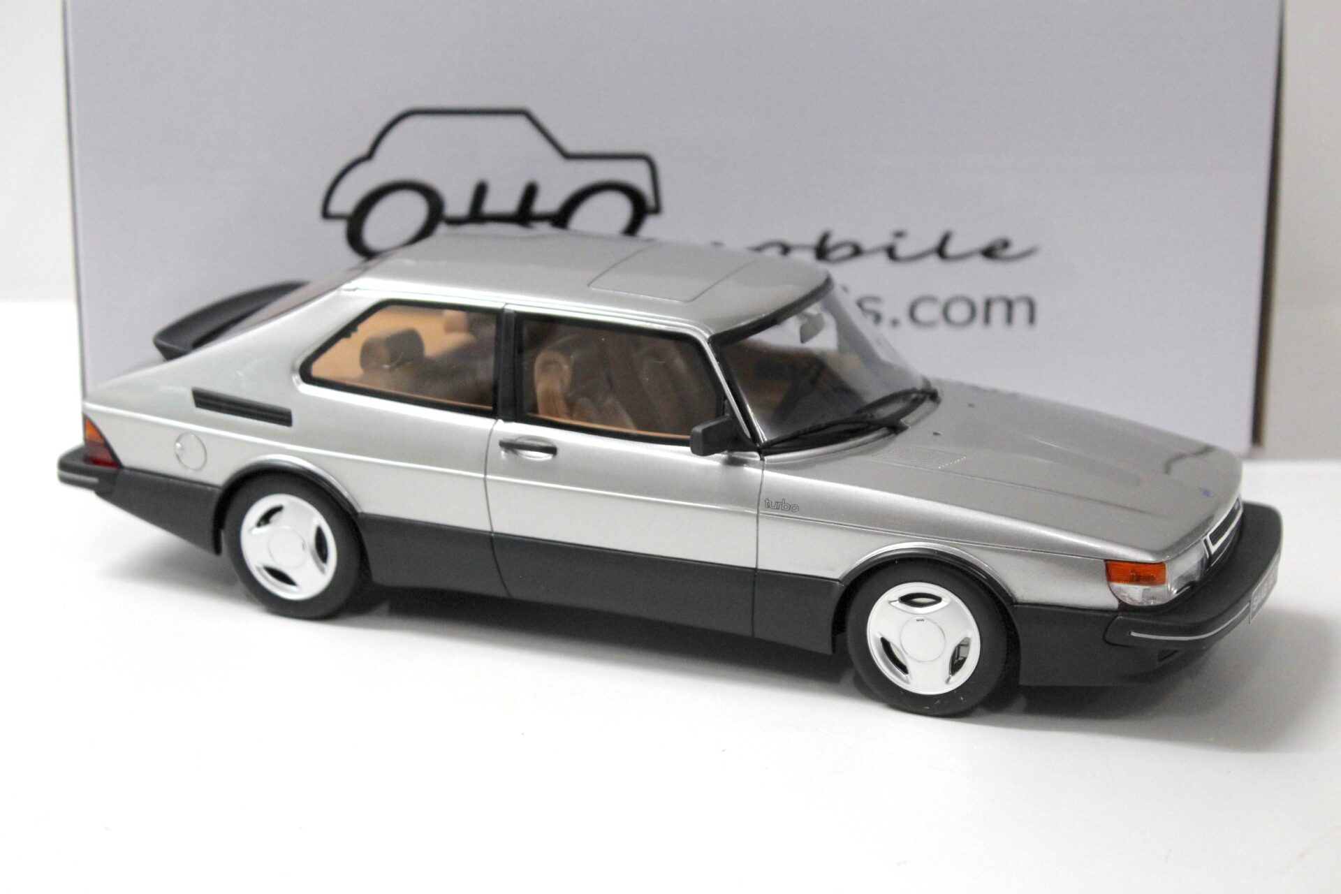1:18 OTTO mobile OT875 Saab 900 Turbo 16V Aero MK1 silver 1984