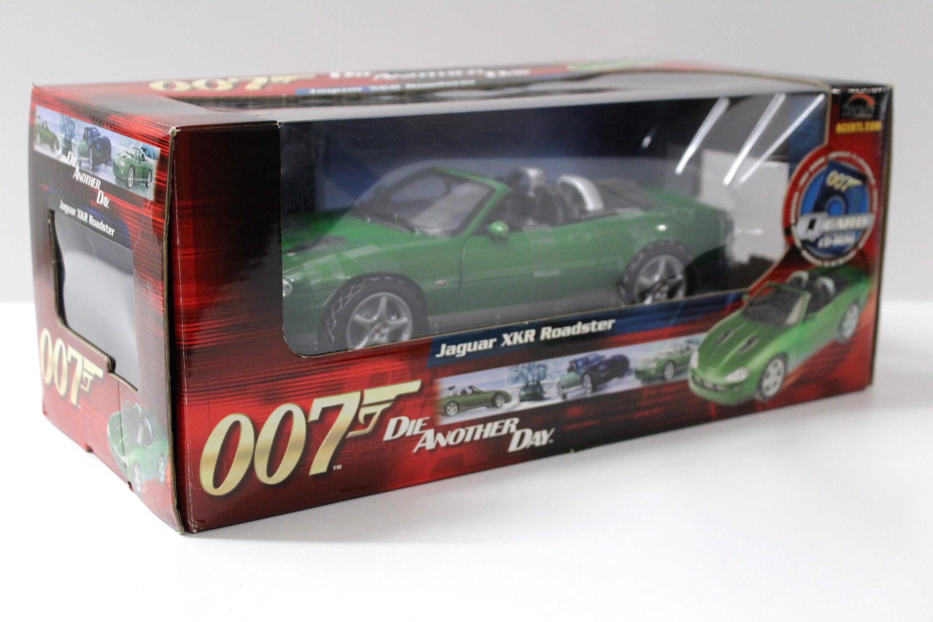 1:18 Joyride ERTL Jaguar XKR Roadster green James Bond "Die Another Day"
